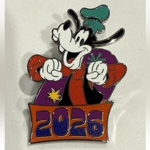 Disney Pin Goofy Mystery Box Pin 2026